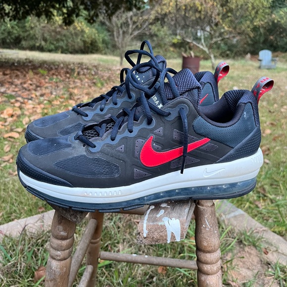 Nike AirMax - Picture 3 of 7